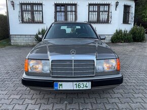 Mercedes W124, 300TD 4Matic, nádherný stav, 2x sada kol - 5