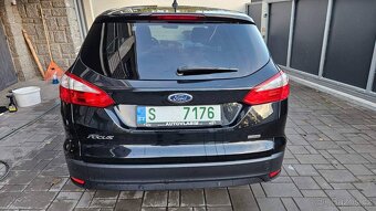 Ford Focus 2013 92 kW klima tempomat senzory 143tkm serviska - 5