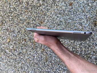 iPad Pro 9.7 (9,7”) - cellular (Lte/4G) - 5