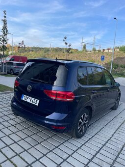 Volkswagen  Touran 2.0TDI ROK 2020 - 5