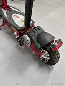 Prodám elektrickou kolběžku Scooters Nitro se sedačku - 5