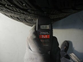 Zimní pneu Nokian 225/55R18 - 5