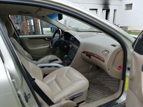 +Volvo XC70 - 5