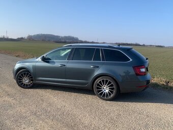 Škoda octavia 3 facelift 2.0 tdi 110 kW dsg style - 5