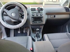 VW Touran 1.9 TDI 7místné - 5