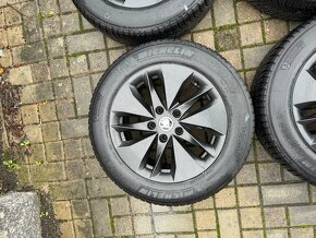 ORIGINÁL Alu Škoda ALASIA R16, 5x112 - TOP STAV, ZIMNÍ PNEU - 5