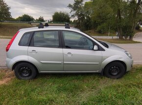 Prodám Ford Fiesta 1,3 r.v. 2008 - 5