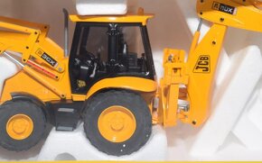 Nový model JCB  3CX výrobce JOAL - 5