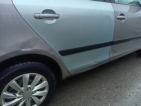 Škoda Fabia II 1.2tsi 63 kw.R.V.2011 naj 145 tis km.Výbava - 5