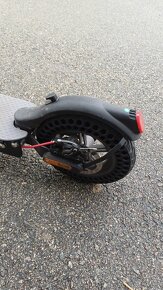 Zánovní koloběžka Sencor Scooter Two S60 s držákem na mobil - 5