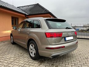 Audi Q7 3.0 tdi, původ Čr, DPH, 1. majitel, 7 míst, Matrix - 5