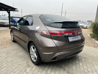 Honda Civic 1.8i 103KW SPORT Alcantara, Servisní kniha - 5