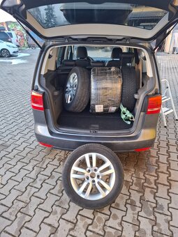 Prodám Volkswagen Touran - 5