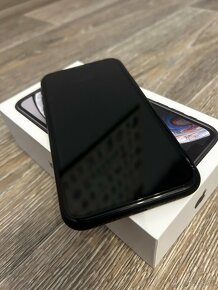 Apple Iphone Xr 64GB černý - 5