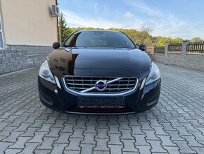 Volvo V60 2,0 100 kw 2013 manual , serviska , xenony - 5