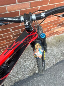 YT Capra cf pro 27,5 - 5