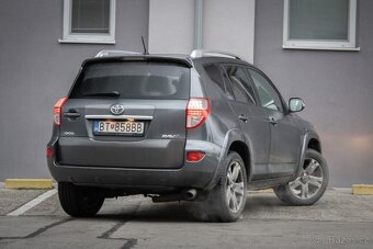 Toyota RAV4 2.2l D-CAT 150 X A/T - 5