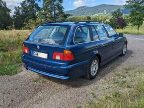 2002 BMW E39 520i 2.2 125kw Touring - 5