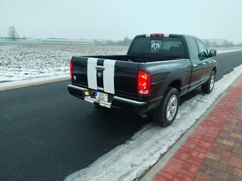 Dodge RAM 1500 5.7 hemi - 5