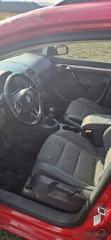 VW Touran 2.0tdi 103kw, 7 míst, bez koroze - 5