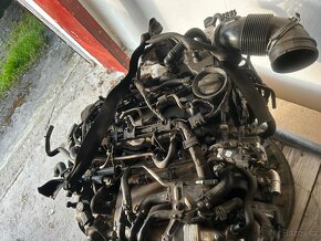 Motor CRL 2.0tdi 110kw. 70tkm. - 5