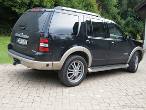 Ford Explorer-  Ediie Bauer 4  X  4  ,  LPG - 5