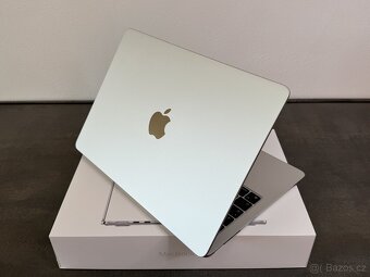 MacBook Air 13,6" 2022 M2 16GB / 256GB Silver - 5