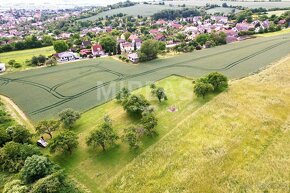 Týnec - část obce Dobrovice, prodej pozemku 2 760 m2, okr. M - 5