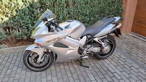 Honda VFR 800 LeoVince TOP výměna - 5