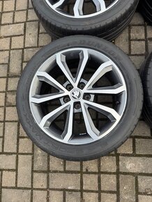 ORIGINÁL Alu Škoda HAWK R17, 5x112 - VČ. PNEU - 5