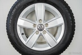 Volkswagen Golf - Originání 15" alu kola - Zimní pneu - 5