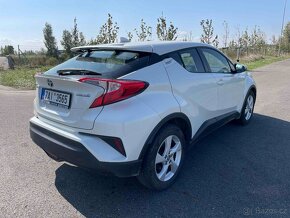 Toyota C-HR 1,8 Hybrid 90 Kw E - CVT Active odp.DPH - 5