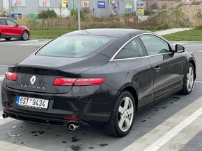 Renault Laguna Coupé (2010) - 5