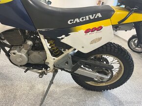 Cagiva W16 - 5