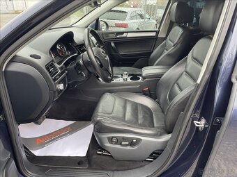 Volkswagen Touareg 3,0 TDi VZDUCH,NAVI,360°KAM. - 5