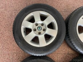 Originál ALU kola Škoda 5x112 r15 letní pneu 4,6mm - 5