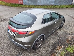 Honda Civic 8G UFO 1.4i 116tkm - 5