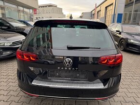 VW Passat B8 2.0 TDI 110kW DSG R-Line Tažné Webasto Kamera - 5