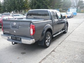 Nissan  Navara  2.5 dCi 140 kW - 5