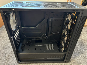 Prodám PC skříň SHARKOON TG5 ATX MidiTower červená - 5