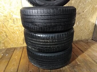 Sada kol Nokian 205/55 R16 - 5