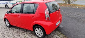 Daihatsu sirion 1.0i - 5