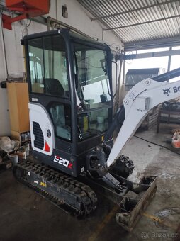 Minibagr Bobcat E20Z - 5