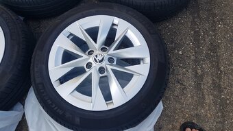 17" letní Škoda ROTARE Octavia IV 4 originál + Michelin pne - 5