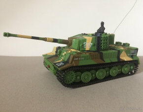 1:72 RC tank - 5