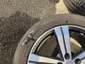 ALU kola r18 5x120 pneu- 235/50 r18 - 5