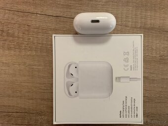 Apple AirPods 2 MV7N2ZM/A + krabička - 5