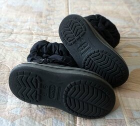 Dětské boty černé zn.CROCS Winter Puff, vel.C10/EU 27 - 5