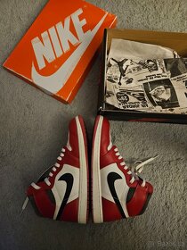 Air Jordan 1 Retro High Chicago Lost and Found - 5