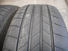 225/50R18 95W - 5